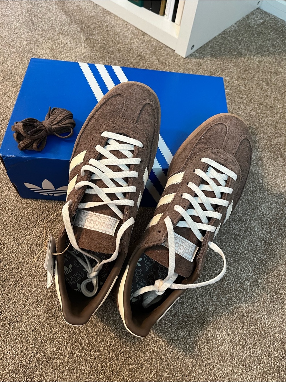 Adidas Handball Spezial Original Suede Sneakers - Gum Sole Brown & White - Picture 6 of 16